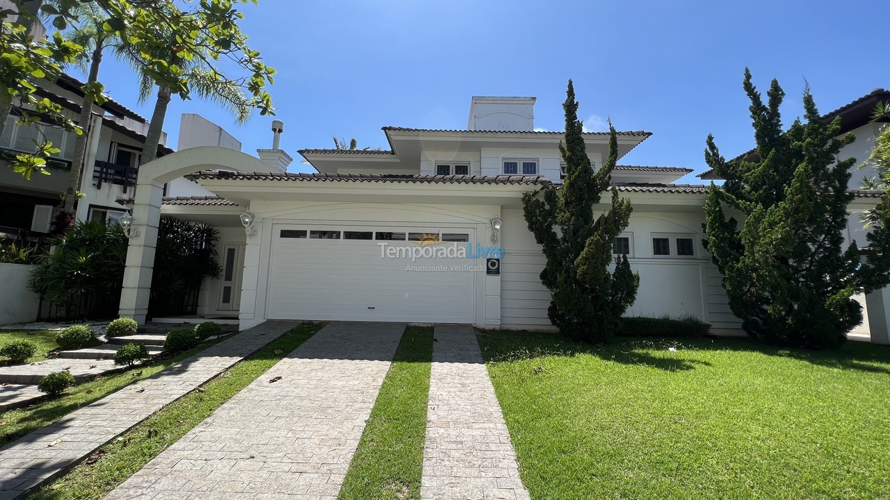 Casa para aluguel de temporada em Florianopolis (Jurerê Internacional)