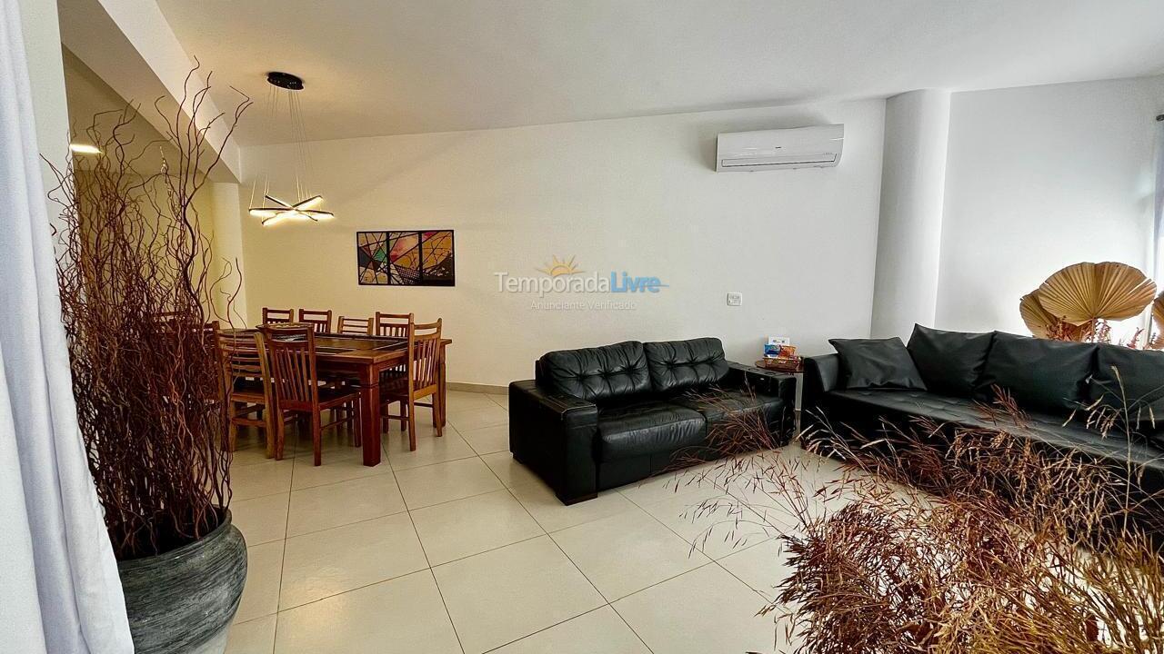 Apartamento para alquiler de vacaciones em Ubatuba (Praia Grande)