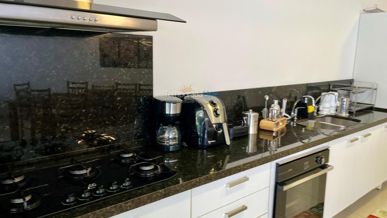 Apartamento para alquiler de vacaciones em Ubatuba (Praia Grande)