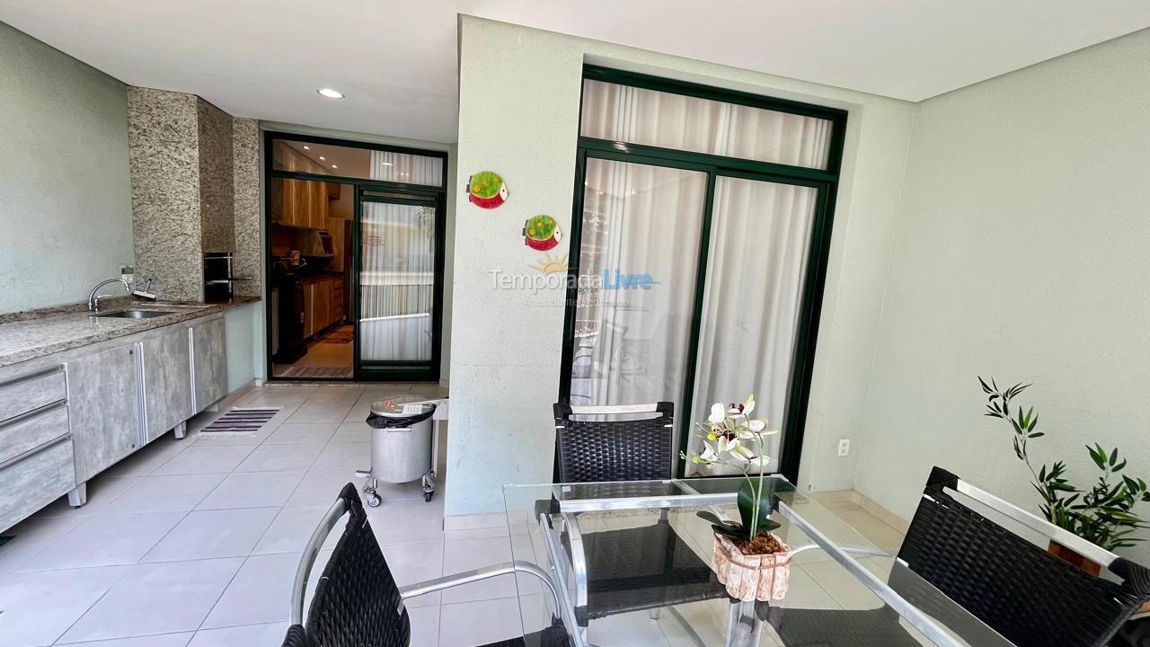 Apartamento para alquiler de vacaciones em Ubatuba (Praia Grande)