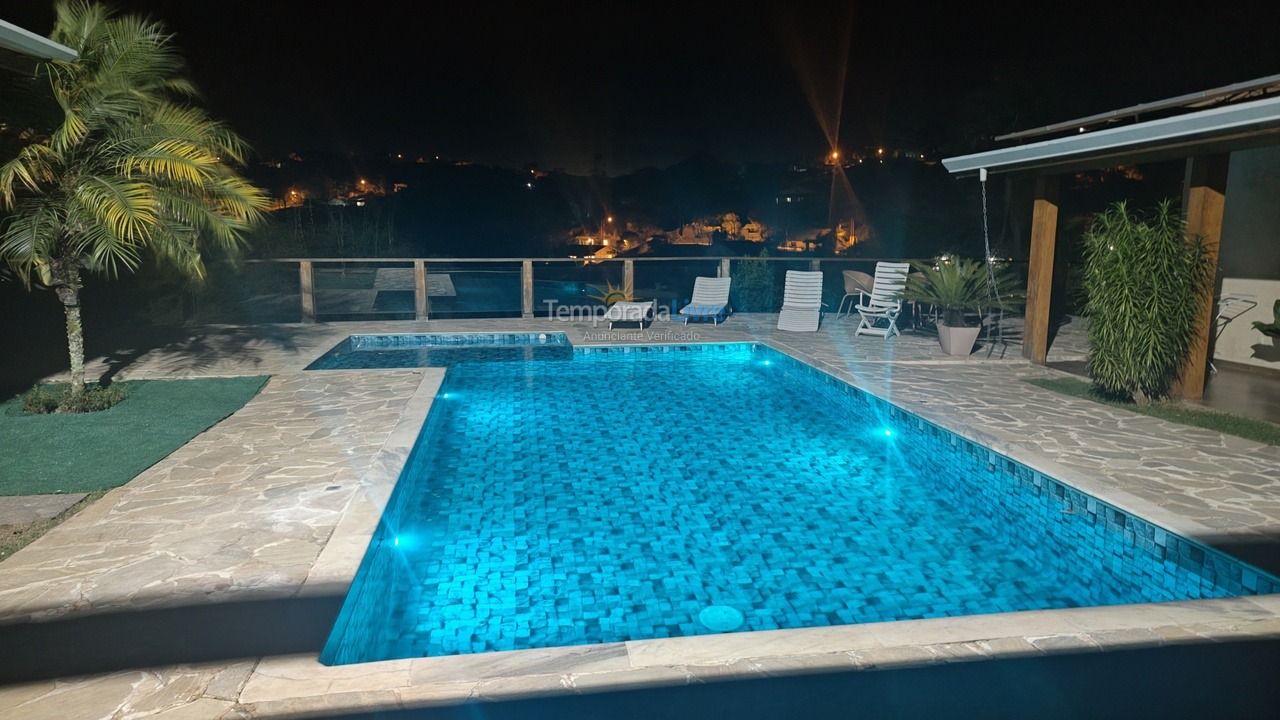 Ranch for vacation rental in Mairinque (Condomínio Porta do Sol)