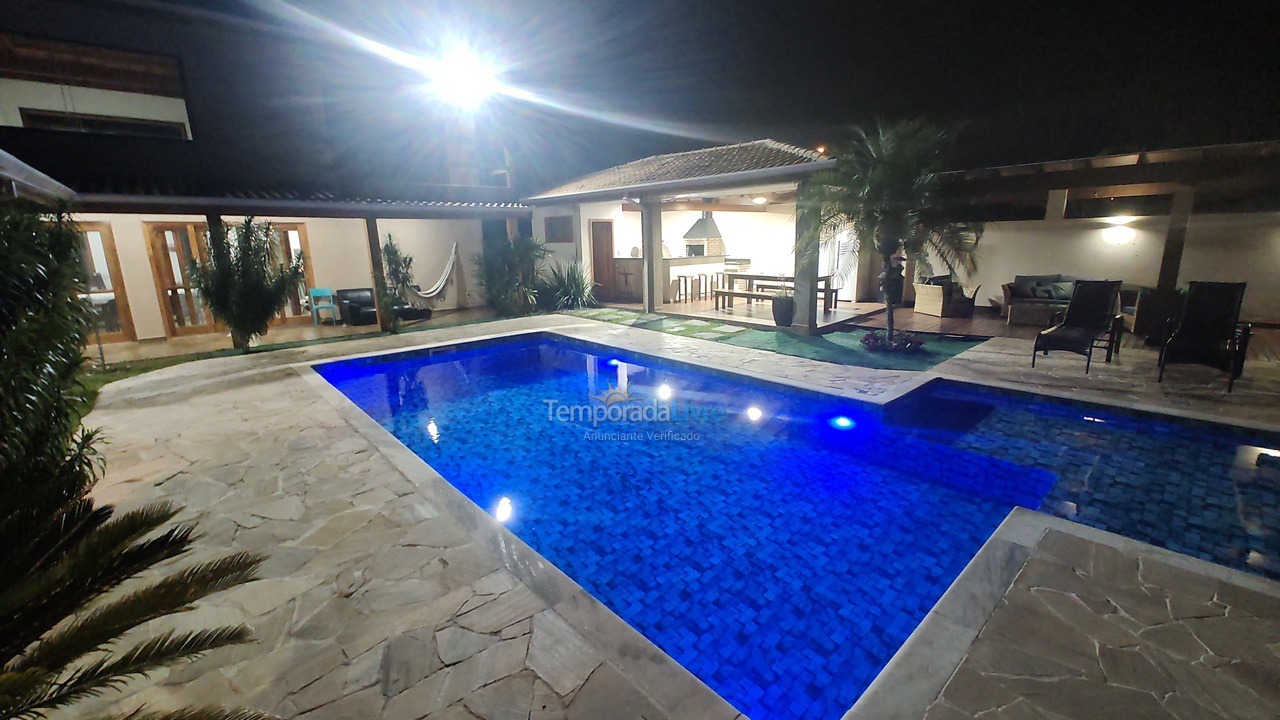 Ranch for vacation rental in Mairinque (Condomínio Porta do Sol)