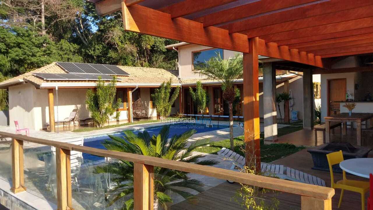 Ranch for vacation rental in Mairinque (Condomínio Porta do Sol)