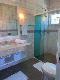 House with 5 suites in the heart of Jurerê