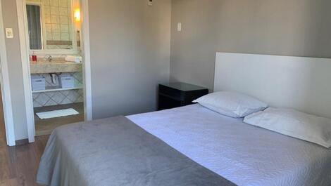 House with 5 suites in the heart of Jurerê