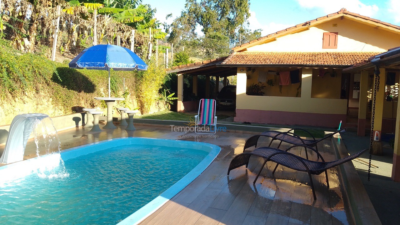 Chácara / sítio para aluguel de temporada em Munhoz (Bom Jardim)