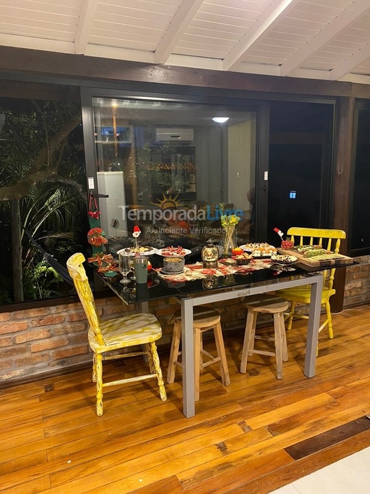 House for vacation rental in Imbituba (Praia do Rosa)