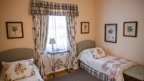 Casa para alugar em Joinville - Itaum