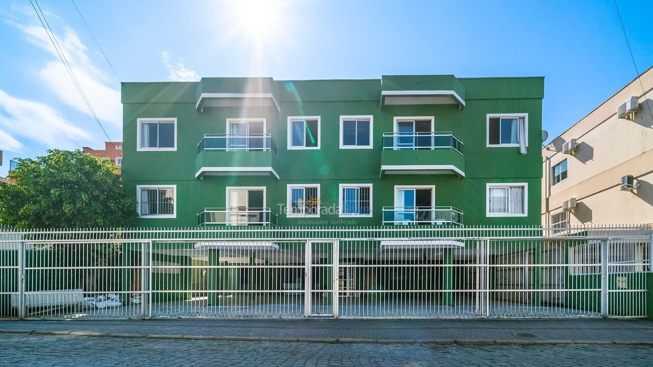 Apartamento para aluguel de temporada em Bombinhas (Praia de Bombinhas)