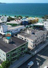 Apto para até 8 Pessoas no Centro de Bombinhas