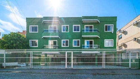 Apto para até 8 Pessoas no Centro de Bombinhas