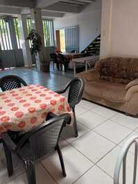 Casa ipanema p/ 50 pessoas Temporada em Guarapari