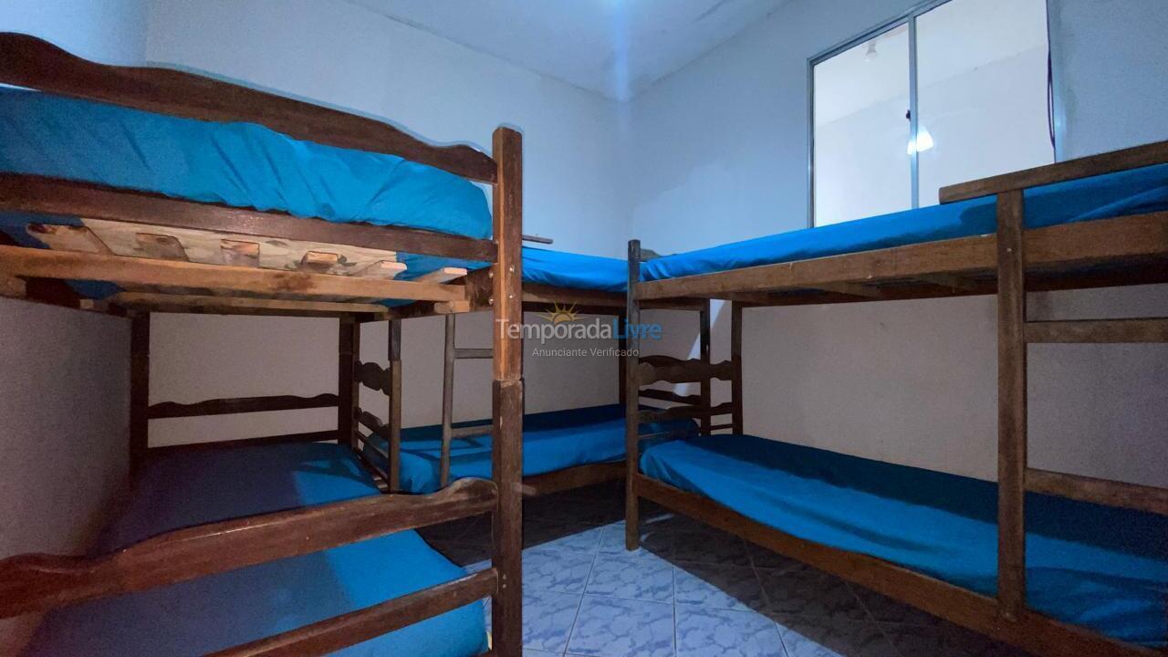 Casa para aluguel de temporada em Guarapari (Praia do Morro)