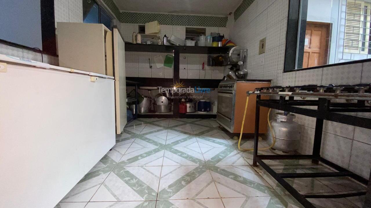 Casa para aluguel de temporada em Guarapari (Praia do Morro)