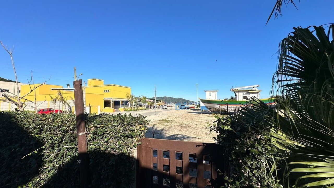 Casa para aluguel de temporada em Bombinhas (Praia de Zimbros)