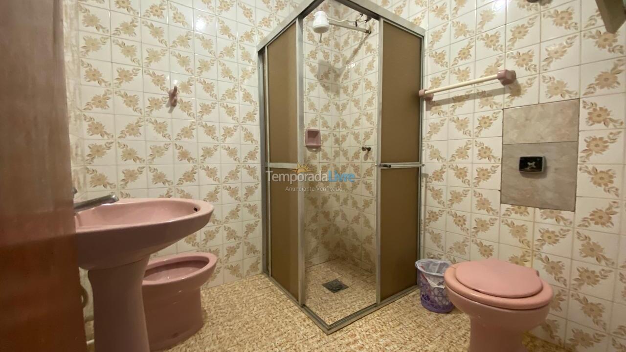 Casa para aluguel de temporada em Guarapari (Praia do Morro)