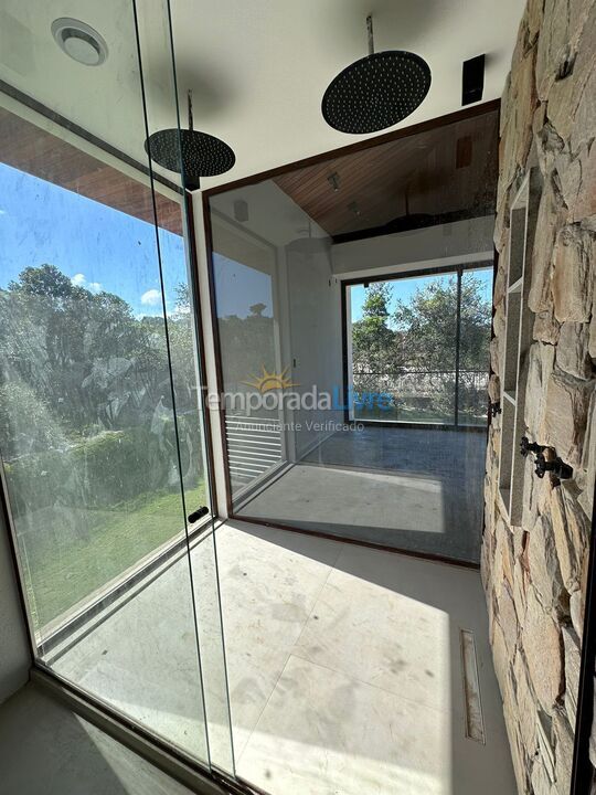 Casa para aluguel de temporada em Mata de São João (Praia do Forte)