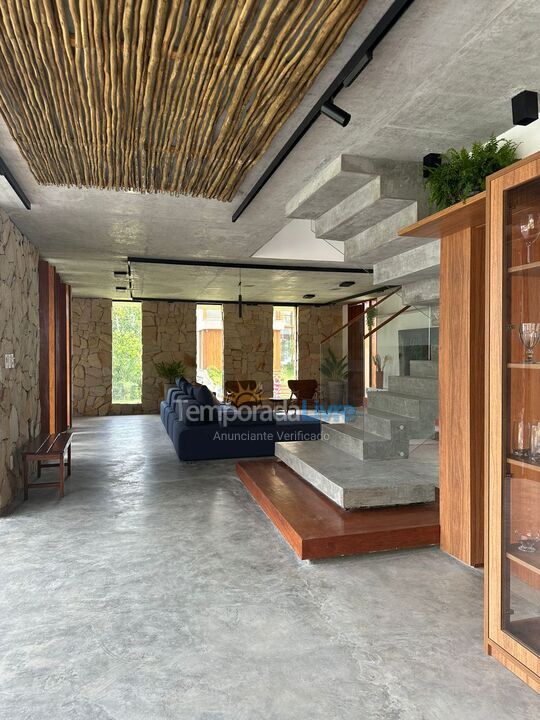 Casa para aluguel de temporada em Mata de São João (Praia do Forte)