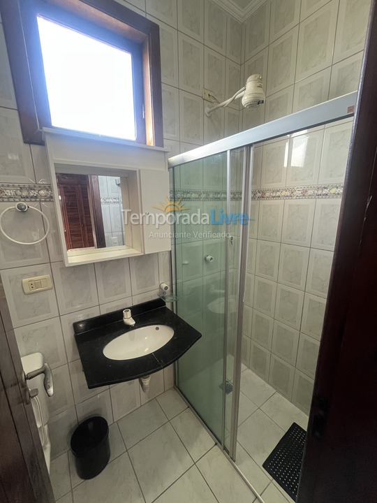 Casa para aluguel de temporada em Ubatuba (Praia Grande)