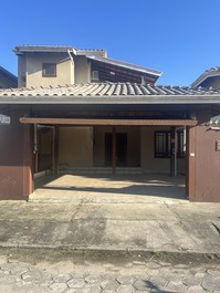 100mts Praia Grande Casa Alto Padrão