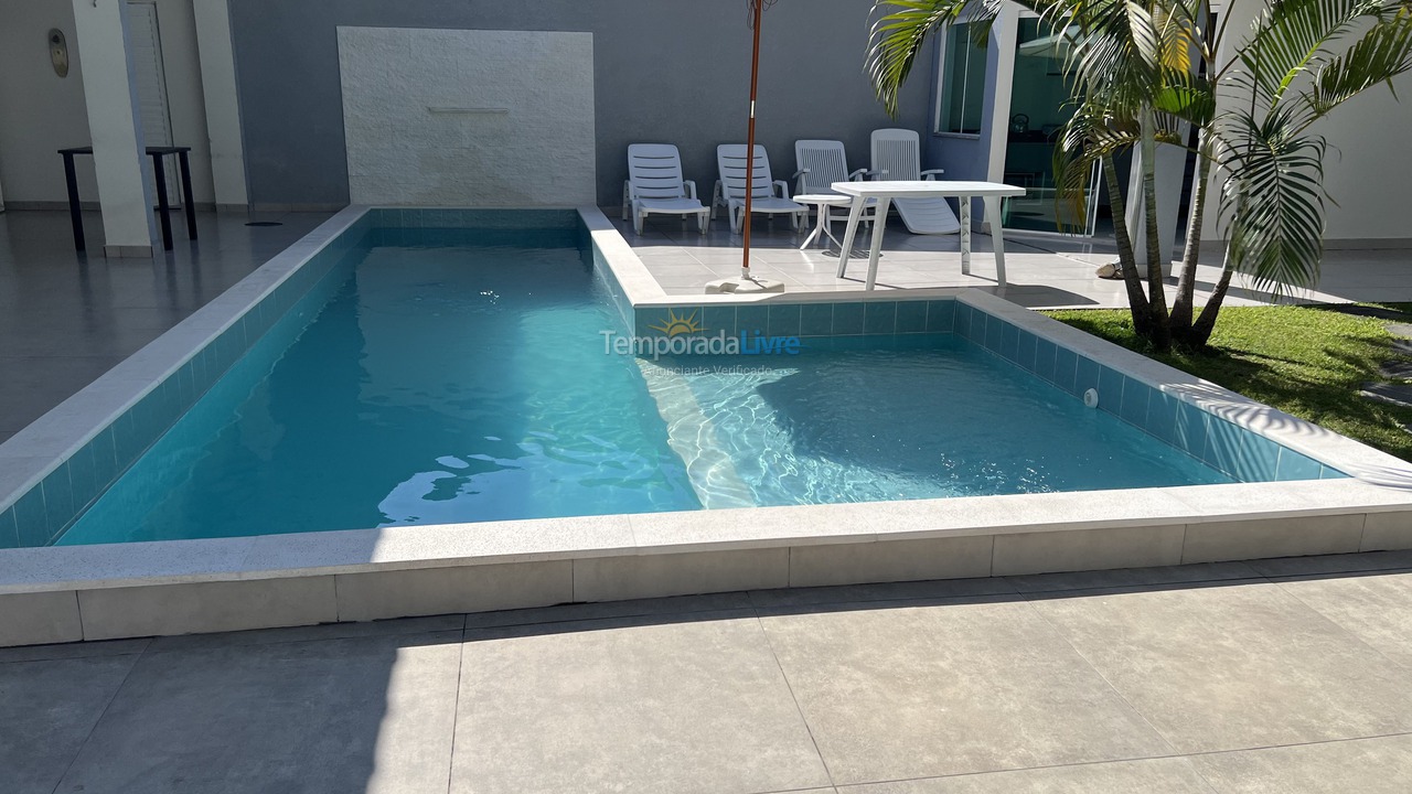 House for vacation rental in Matinhos (Caiobá)