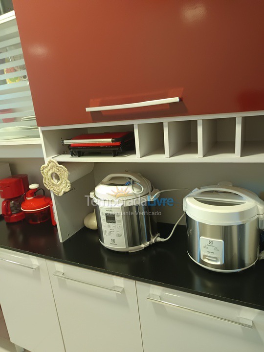 Apartamento para aluguel de temporada em Rio das Ostras (Costa Azul)