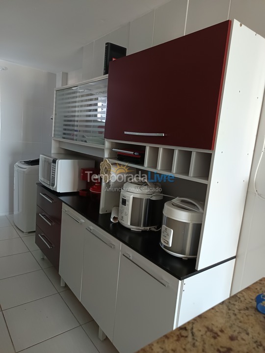 Apartamento para aluguel de temporada em Rio das Ostras (Costa Azul)