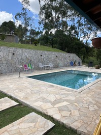 Piscina Aquecida, Lareira, Área Gourmet e fogueira