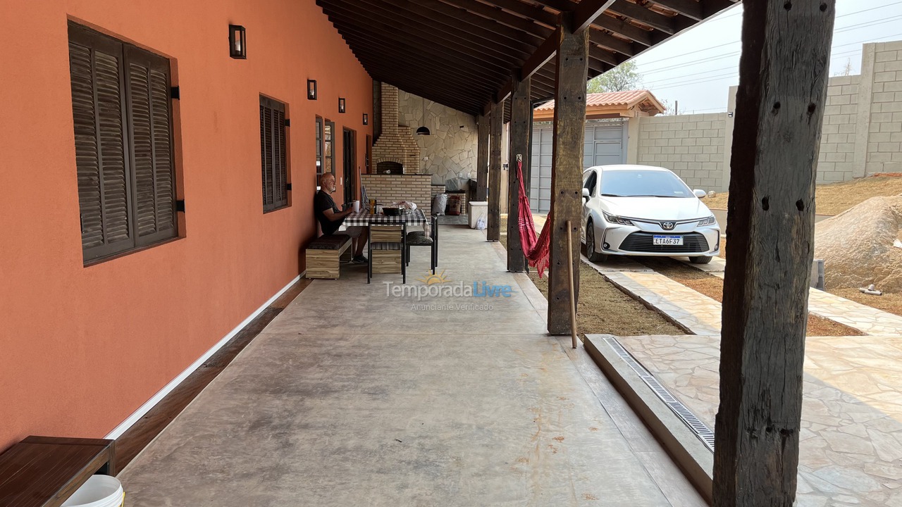 Casa para aluguel de temporada em Ibiúna (Paruru)