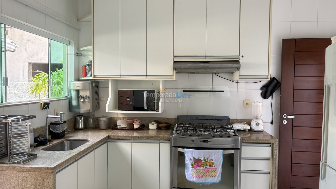 Casa para aluguel de temporada em Camaçari (Barra do Jacuípe)