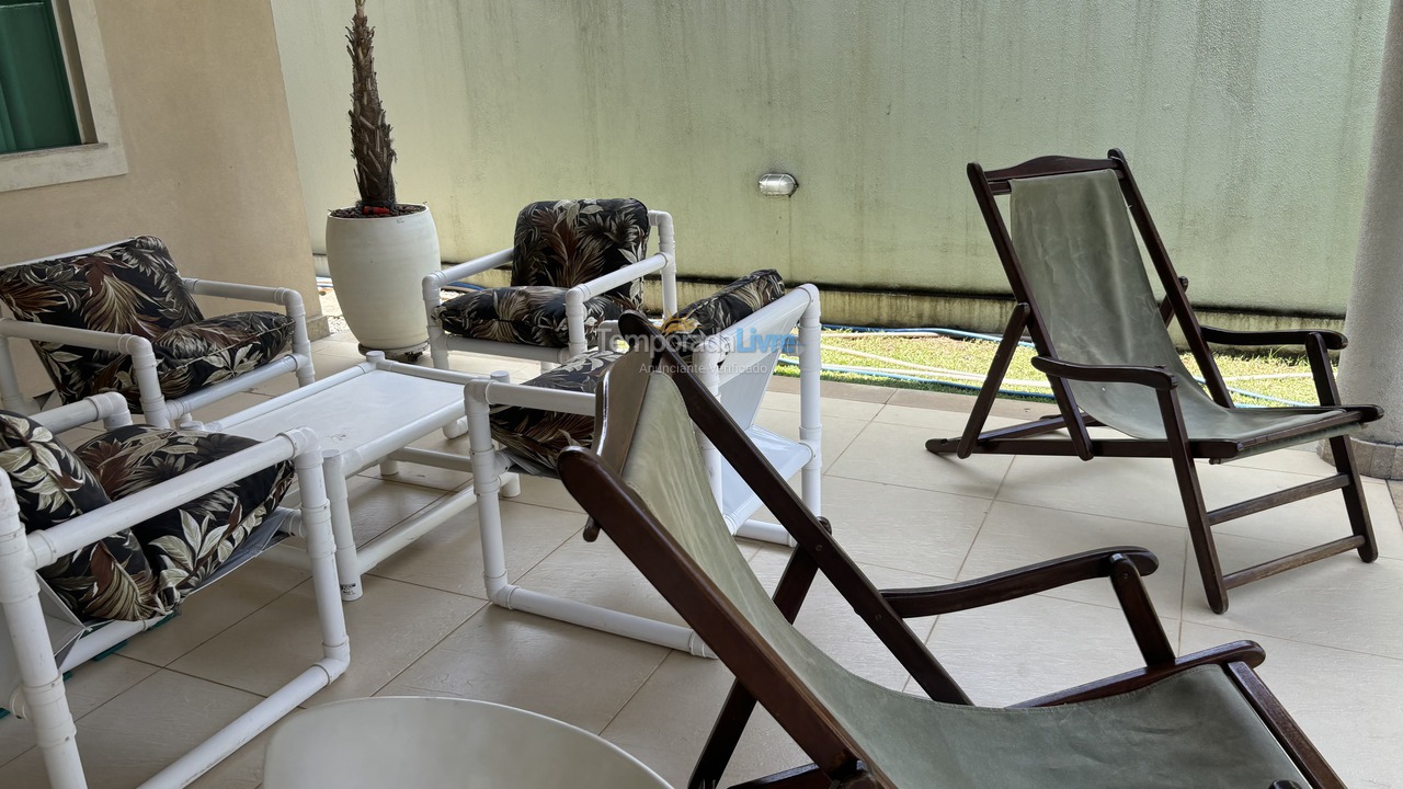 Casa para aluguel de temporada em Camaçari (Barra do Jacuípe)