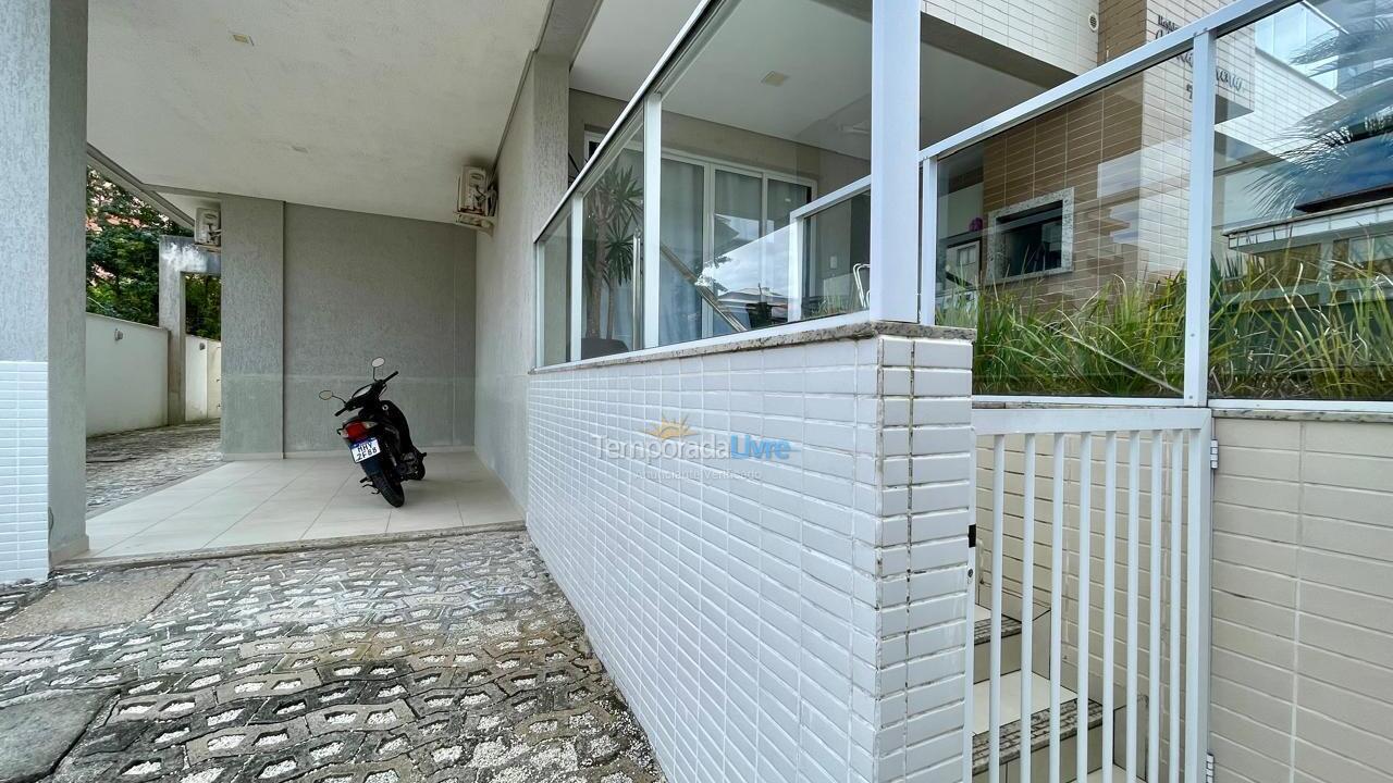 Apartment for vacation rental in Bombinhas (Canto Grande)