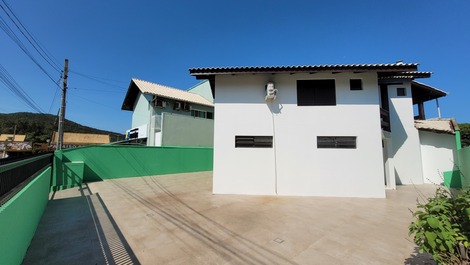 CASA DE FRENTE PARA O MAR- CÓDIGO 11