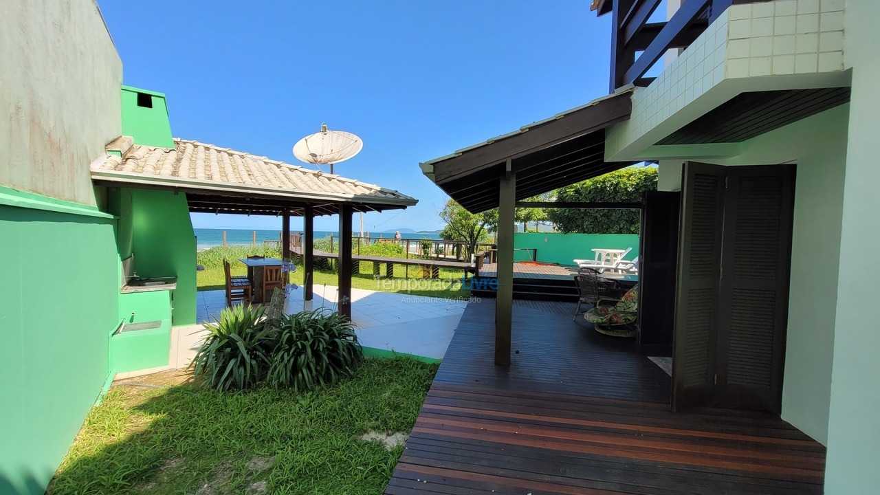 Casa para aluguel de temporada em Bombinhas (Mariscal)