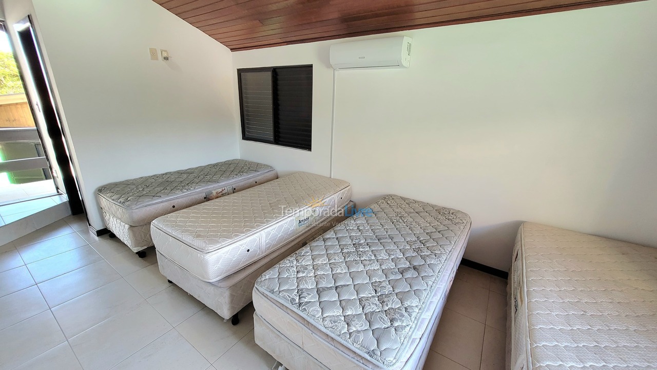 Casa para aluguel de temporada em Bombinhas (Mariscal)