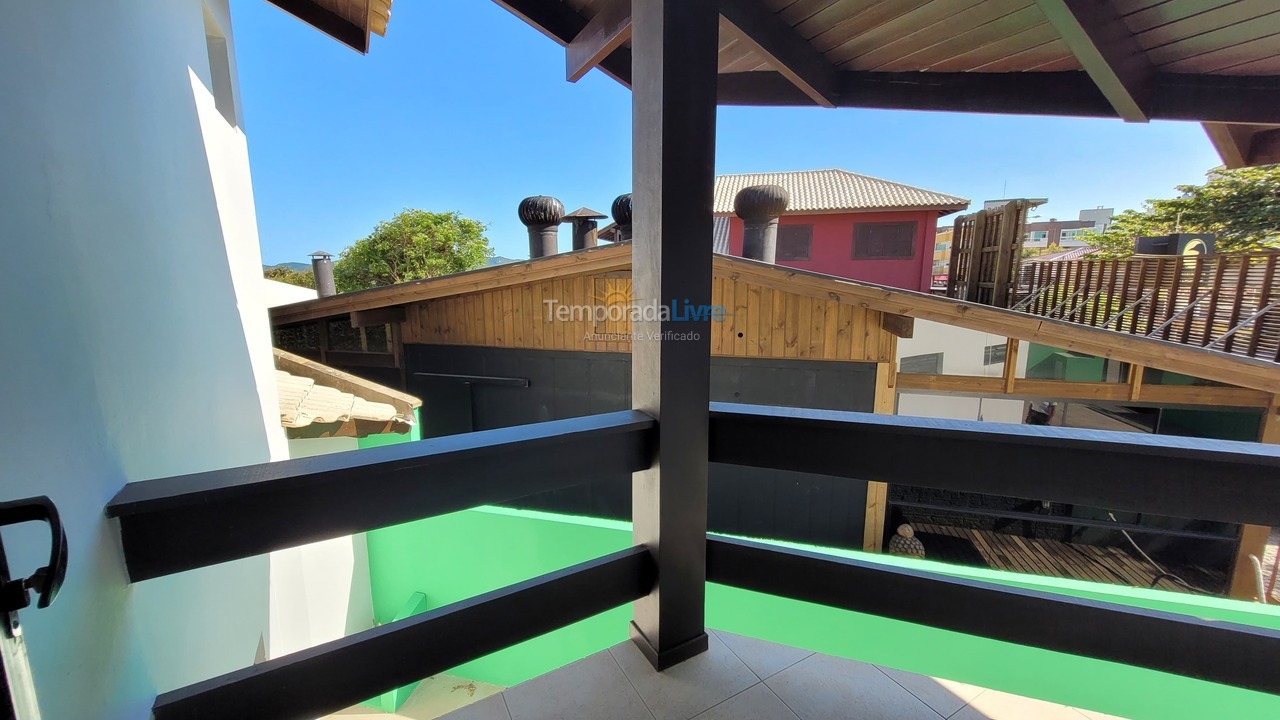 Casa para aluguel de temporada em Bombinhas (Mariscal)