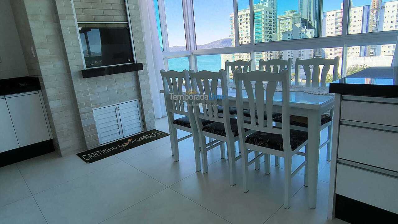 Apartamento para aluguel de temporada em Itapema (Meia Praia)