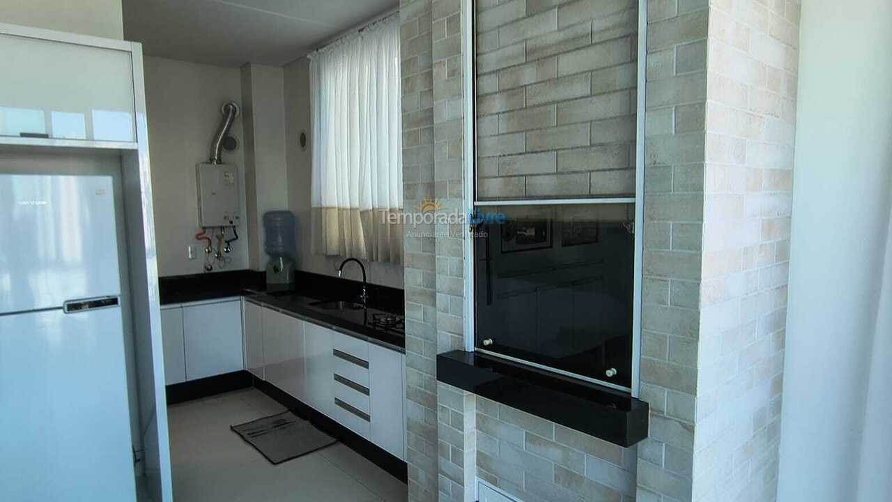 Apartamento para aluguel de temporada em Itapema (Meia Praia)