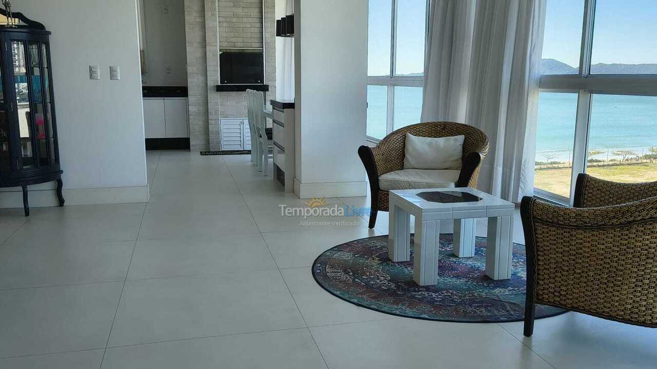 Apartamento para aluguel de temporada em Itapema (Meia Praia)