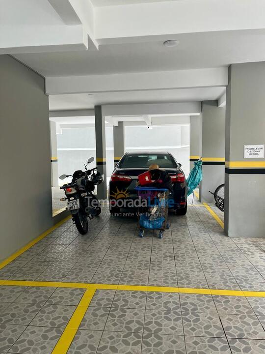 Apartamento para alquiler de vacaciones em Itapema (Meia Praia)