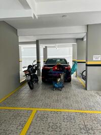 Apartamento en Meia Praia, a 200 metros del mar.