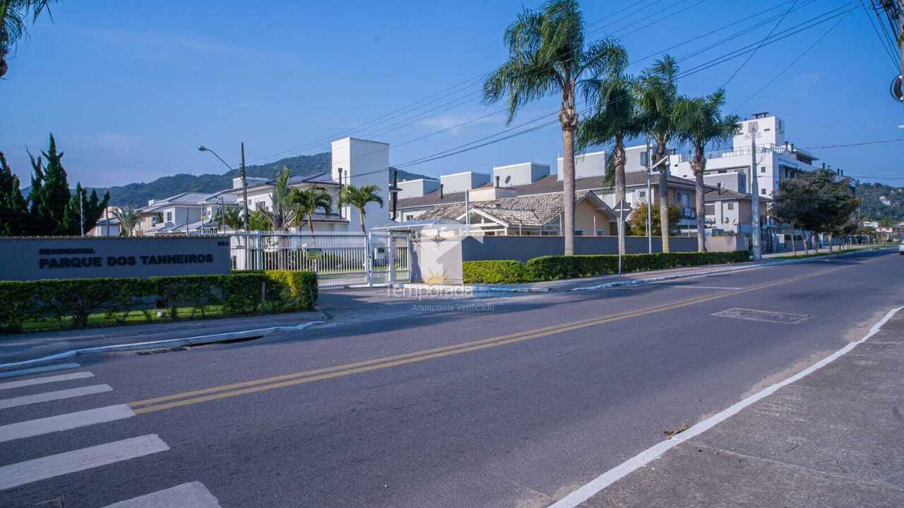Casa para alquiler de vacaciones em Florianópolis (Cachoeira do Bom Jesus)