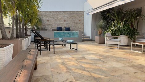 5-bedroom penthouse in Copacabana with pool