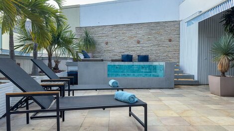 5-bedroom penthouse in Copacabana with pool