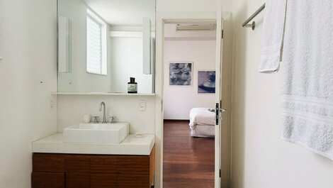 Luxuoso apartamento de 3 quartos em Copacabana