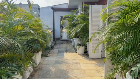 5-bedroom penthouse in Copacabana with pool