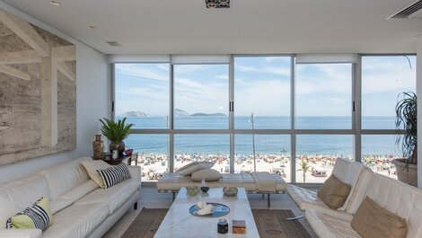 Apartamento frente mar no posto 9 de Ipanema