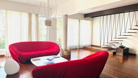 Luxuoso apartamento de 3 quartos em Copacabana