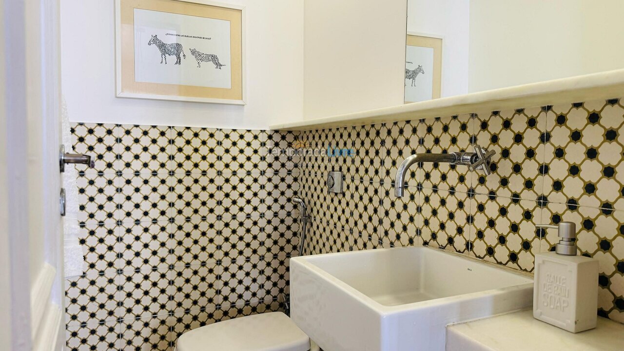 Apartamento para aluguel de temporada em Rio de Janeiro (Copacabana)