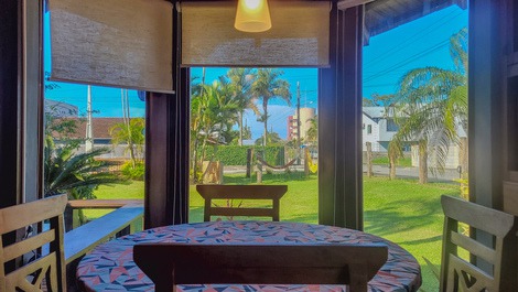 Casa Charmosa 5 pessoas em Itaguaçu